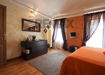 Camera / camera da letto - Semi-detached house Via Caviglione
 
59, Pont-Canavese - photo 24