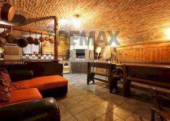 Soggiorno - Semi-detached house Via Caviglione
 
59, Pont-Canavese - photo 40