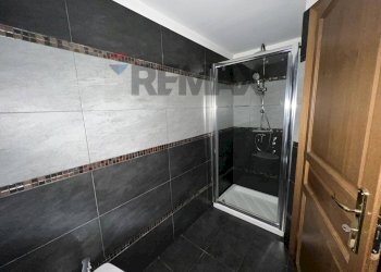 Bagno - Semi-detached house Via Caviglione
 
59, Pont-Canavese - photo 46