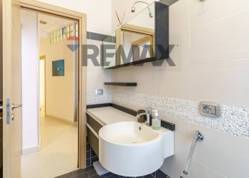 Bagno - Bilocale via Laghini
 
251, Giardini-Naxos - foto 12