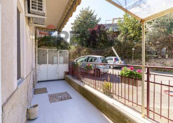 Balcone - Bilocale via Laghini
 
251, Giardini-Naxos - foto 23