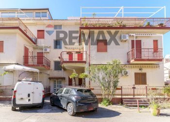 Edificio all\'aperto - Bilocale via Laghini
 
251, Giardini-Naxos - foto 28