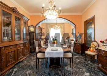 Sala da pranzo - Quadrilocale Via Carrubella
 
10 A, Catania - foto 6