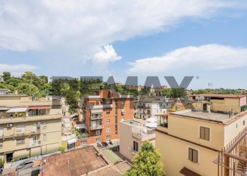 Edificio all\'aperto - Trilocale Via Di Vigna Consorti
32, Roma - foto 41