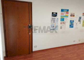 Stanza vuota - Office Piazza Marconi
3/A, Sant'Agata Li Battiati - photo 4