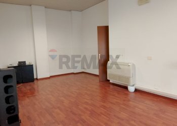 Stanza vuota - Office Piazza Marconi
3/A, Sant'Agata Li Battiati - photo 6