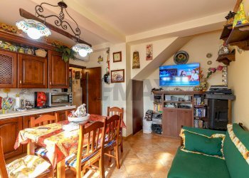 Sala da pranzo - Trilocale VIA SIMETO
 
SN, Misterbianco - foto 6
