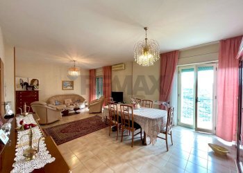 Sala da pranzo - Three-room apartment via Rimembranze
 
70, Mineo - photo 2