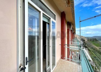 Balcone - Three-room apartment via Rimembranze
 
70, Mineo - photo 12