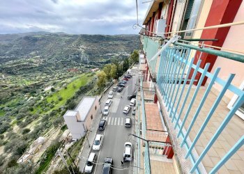 Balcone - Three-room apartment via Rimembranze
 
70, Mineo - photo 14