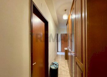 Hall / corridoio - Three-room apartment via Rimembranze
 
70, Mineo - photo 35