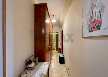 Hall / corridoio - Three-room apartment via Rimembranze
 
70, Mineo - photo 45