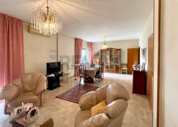 Sala da pranzo - Three-room apartment via Rimembranze
 
70, Mineo - photo 50