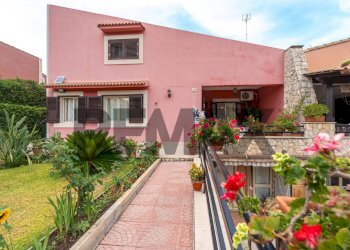 Casa all\'aperto - Terraced Villa via sternazza
 
11, Augusta - photo 23