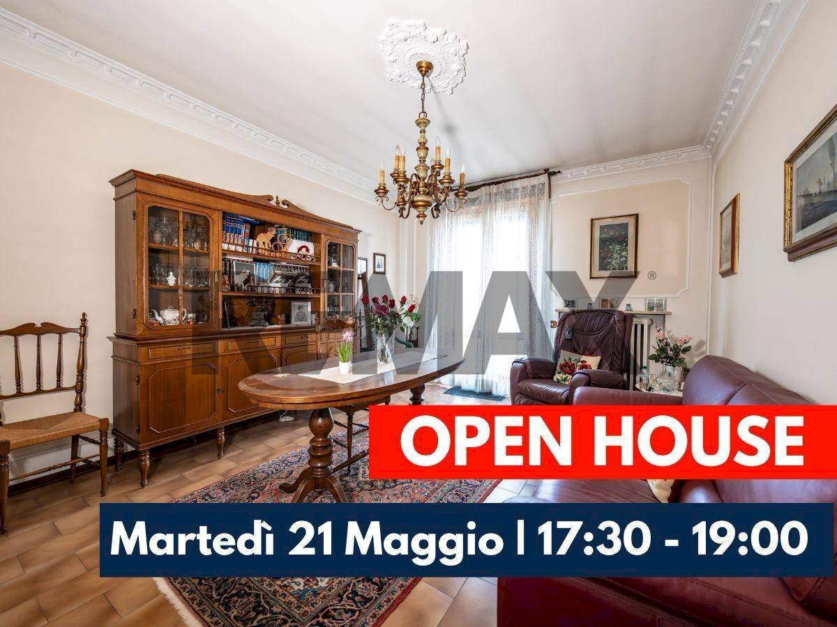 Soggiorno - Apartment Via  Verga
 
2, Mirandola - photo 1