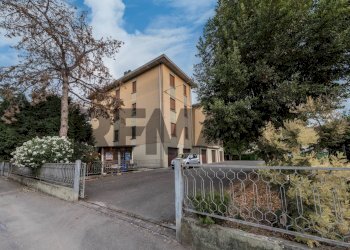 Edificio all\'aperto - Apartment Via  Verga
 
2, Mirandola - photo 26