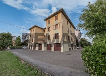 Edificio all\'aperto - Apartment Via  Verga
 
2, Mirandola - photo 28