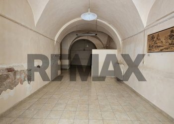 Hall / corridoio - Two-room apartment De NIcastri
 
30, Lucera - photo 8