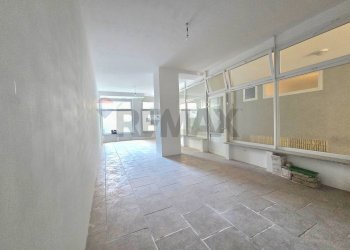 Stanza vuota - Commercial Premises via Ponzanino
12/A, Trieste - photo 2