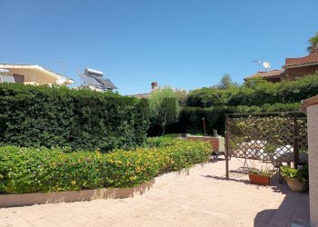 Giardino - Villa contrada terreni nuovi San lorenzo prima strada
 
9, Noto - photo 9