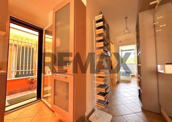 Hall / corridoio - Two-room apartment Via Emanuele Fava
 
2, Savona - photo 9