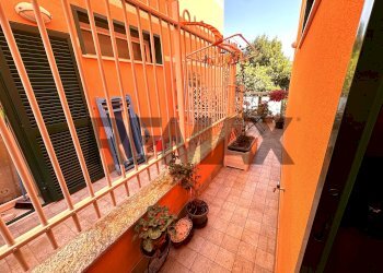 Terrazza - Two-room apartment Via Emanuele Fava
 
2, Savona - photo 12