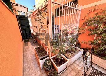 Terrazza - Two-room apartment Via Emanuele Fava
 
2, Savona - photo 17