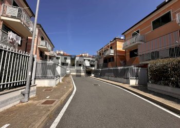 Edificio all\'aperto - Two-room apartment Via Emanuele Fava
 
2, Savona - photo 29