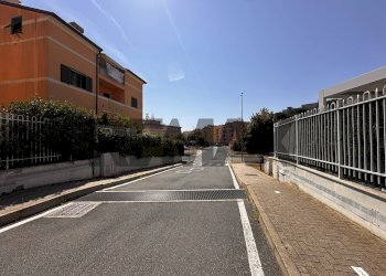 Edificio all\'aperto - Two-room apartment Via Emanuele Fava
 
2, Savona - photo 30