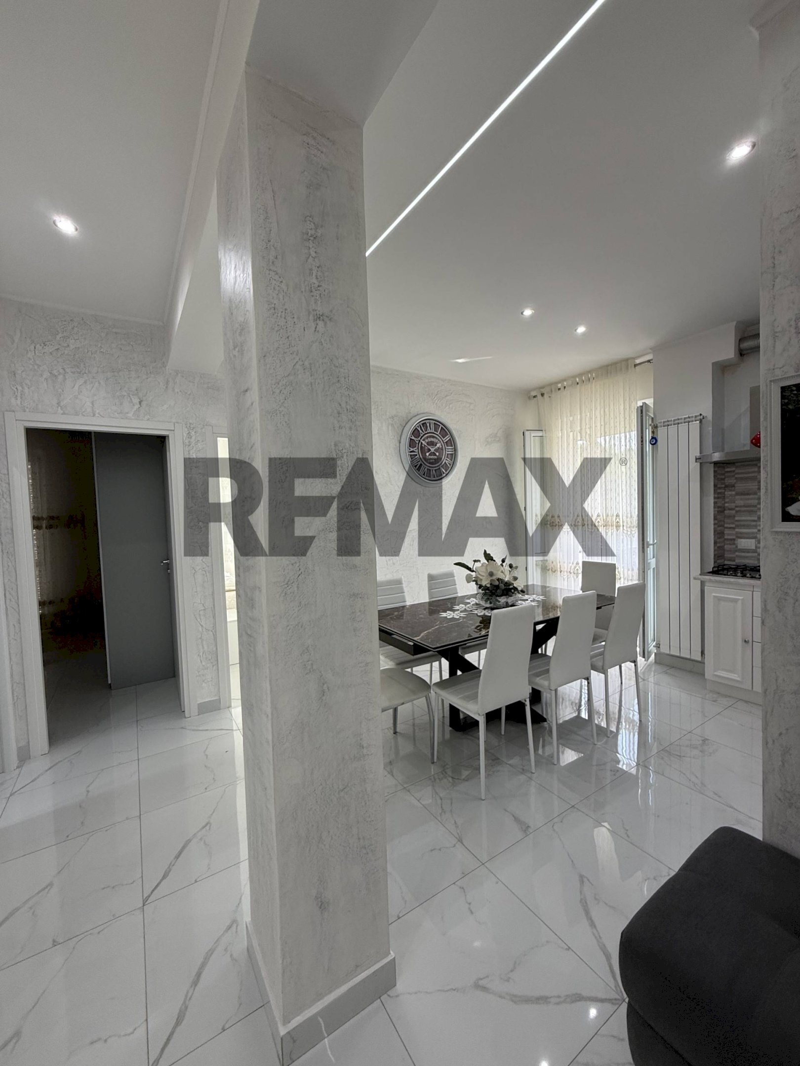 Sala da pranzo - Three-room apartment Via Giacomo Matteotti
 
21, Altare - photo 2