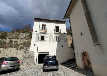 Edificio all\'aperto - Independent house Via Cerreto
 
36, Acciano - photo 22