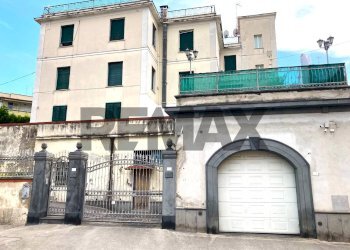 Edificio all\'aperto - Casa indipendente via Marconi
 
1, Sant'Anastasia - foto 42