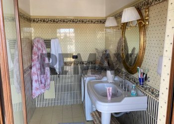 Bagno - Apartment via e. de filippo
 
9, Sant'Anastasia - photo 13