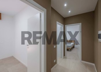 Hall / corridoio - Trilocale Via Lungobrembo
 
7, Curno - foto 19