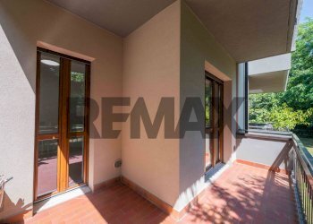 Balcone - Trilocale Via Lungobrembo
 
7, Curno - foto 22