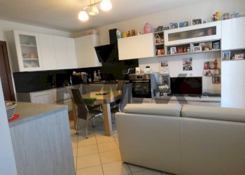 Sala da pranzo - Three-room apartment via verdi
 
14/a, Giussago - photo 9