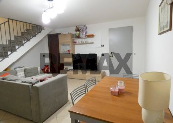 Sala da pranzo - Three-room apartment via verdi
 
14/a, Giussago - photo 40