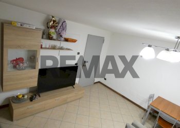 Soggiorno - Three-room apartment via verdi
 
14/a, Giussago - photo 42