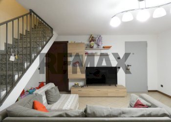 Soggiorno - Three-room apartment via verdi
 
14/a, Giussago - photo 45