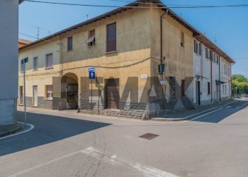 Edificio all\'aperto - Three-room apartment VIA CANTU
 
15, Cassano Magnago - photo 3