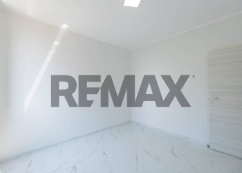 Stanza vuota - Three-room apartment VIA CANTU
 
15, Cassano Magnago - photo 8