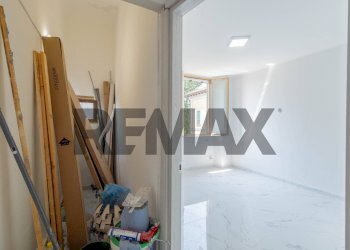 Stanza vuota - Three-room apartment VIA CANTU
 
15, Cassano Magnago - photo 13