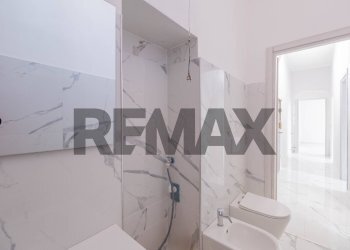 Bagno - Three-room apartment VIA CANTU
 
15, Cassano Magnago - photo 17
