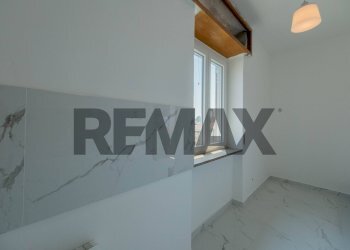 Stanza vuota - Three-room apartment VIA CANTU
 
15, Cassano Magnago - photo 20