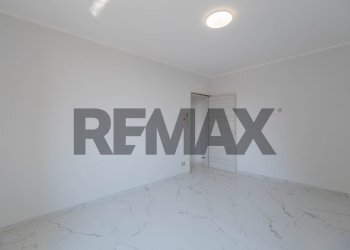 Stanza vuota - Three-room apartment VIA CANTU
 
15, Cassano Magnago - photo 25