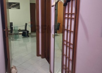 Hall / corridoio - Three-room apartment VIA XXII MARZO
35, Gallarate - photo 3