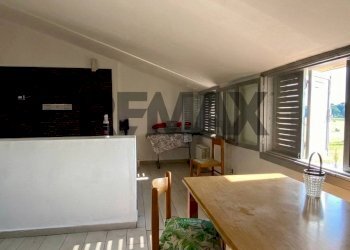 Sala da pranzo - Two-room apartment VIA DANTE ALIGHIERI
 
6, Gattatico - photo 3