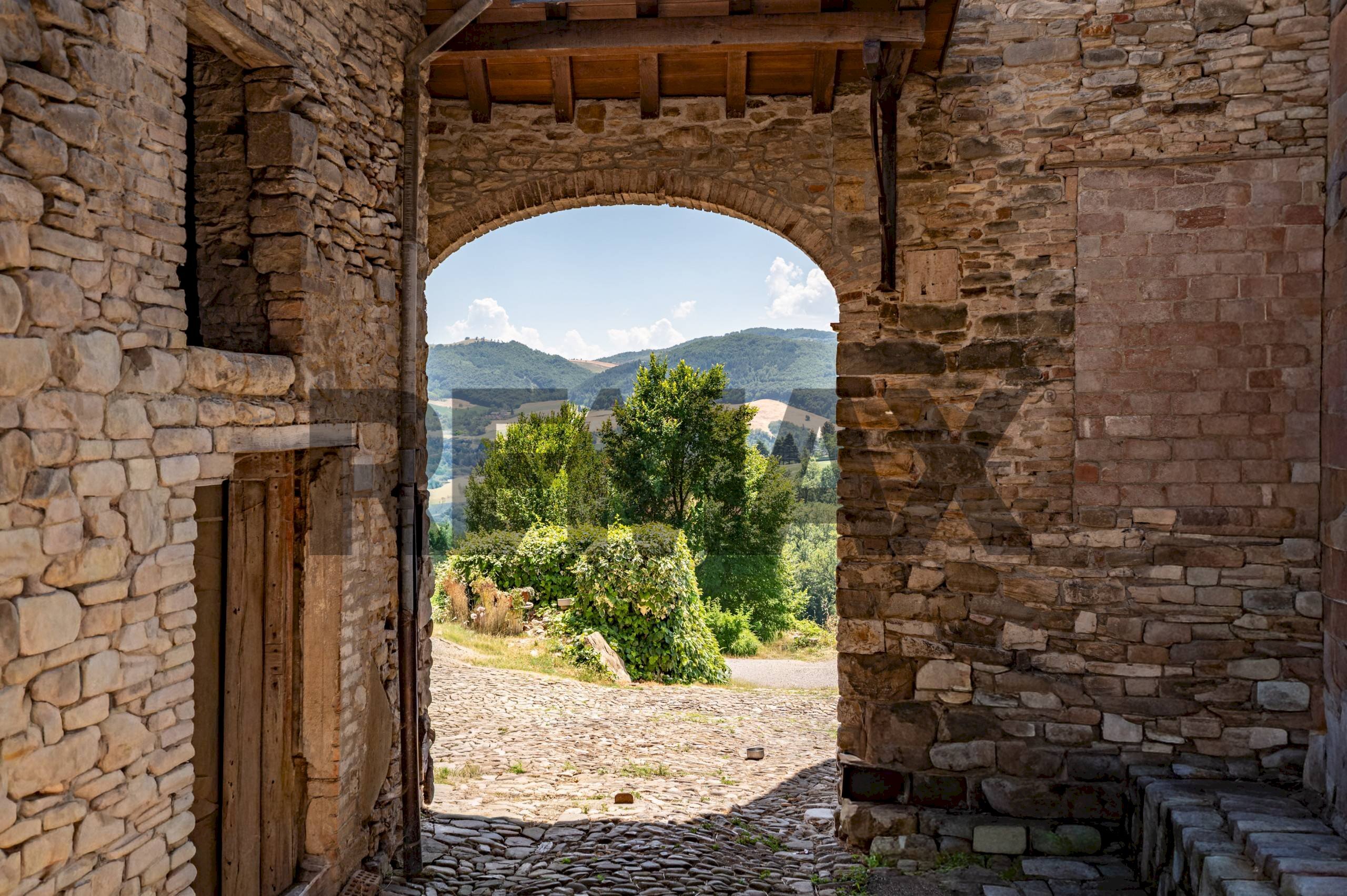 Vista delle montagne - Semi-detached house via Case schianchi
11, Langhirano - photo 3