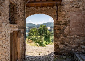 Vista delle montagne - Semi-detached house via Case schianchi
 
11, Langhirano - photo 2