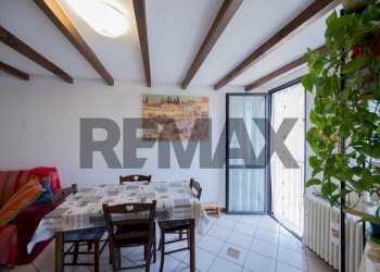 Sala da pranzo - Semi-detached house via Case schianchi
 
11, Langhirano - photo 11